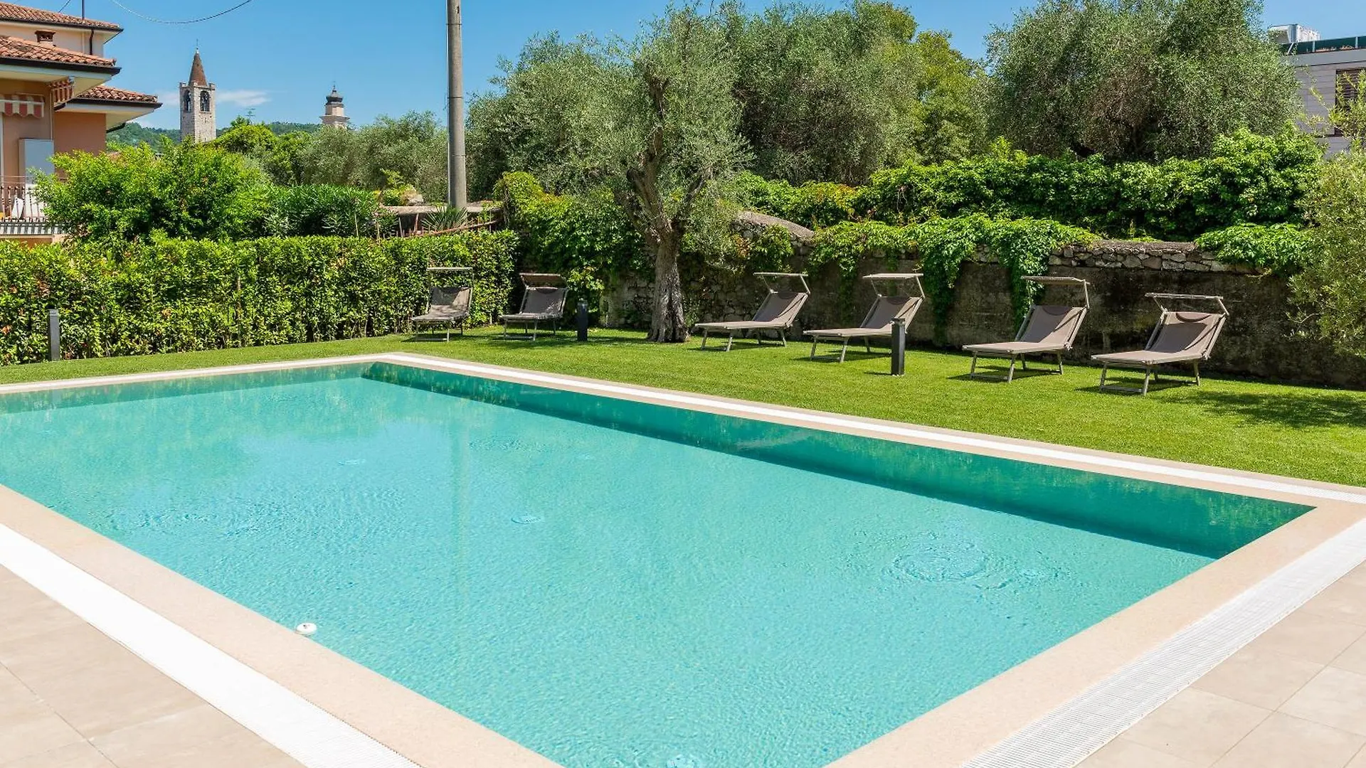 Lifestyle Apartments Dante Bardolino 0*,  Italy