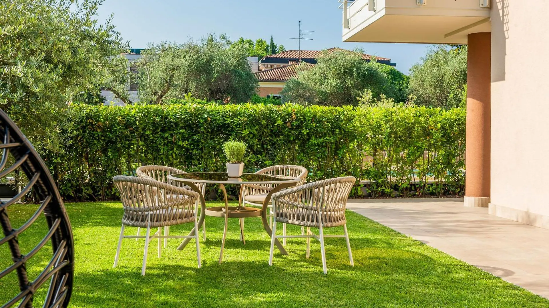 Lifestyle Apartments Dante Bardolino Italy